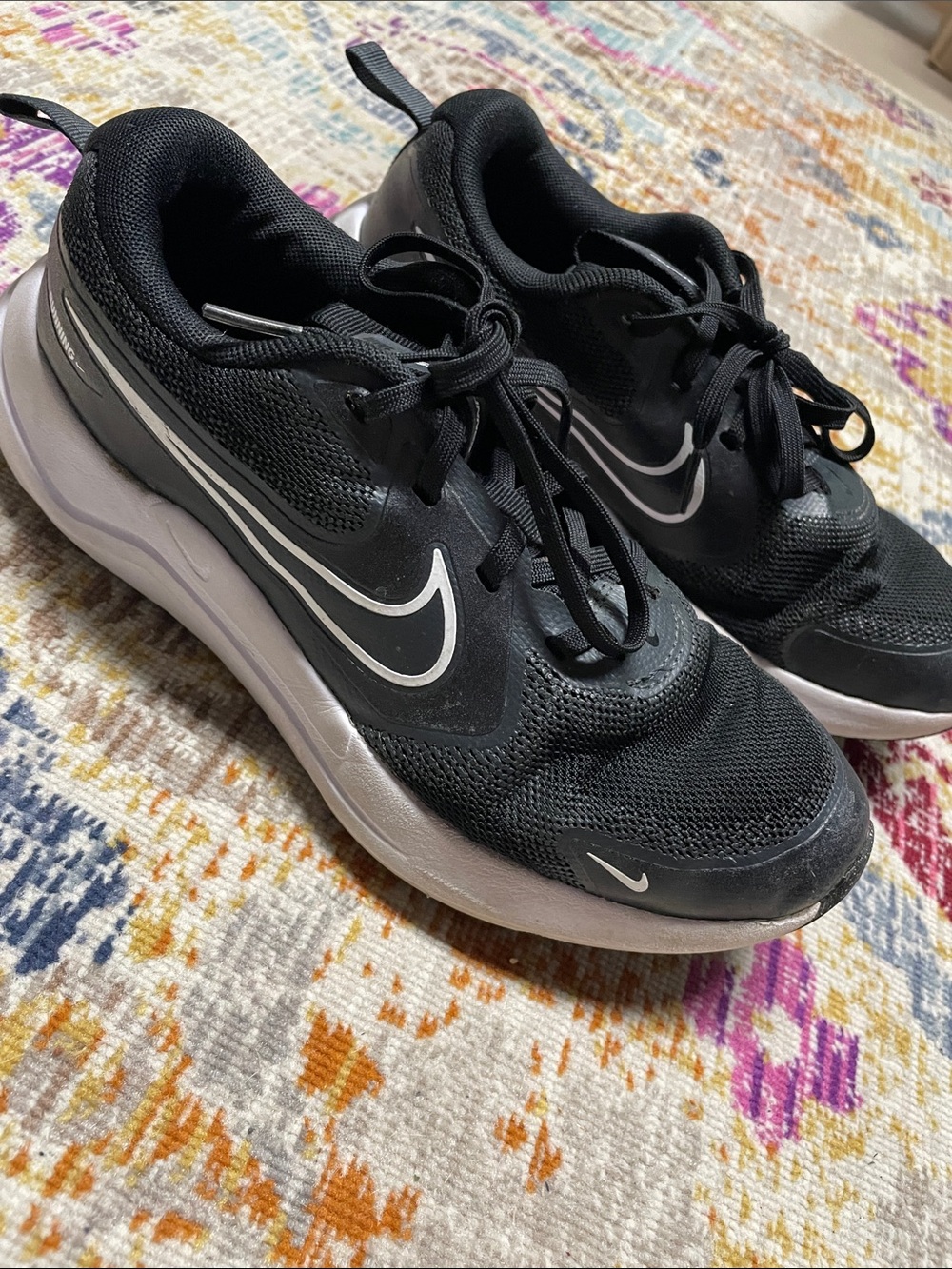 Boys Nike  4.5Y Cosmic Runner